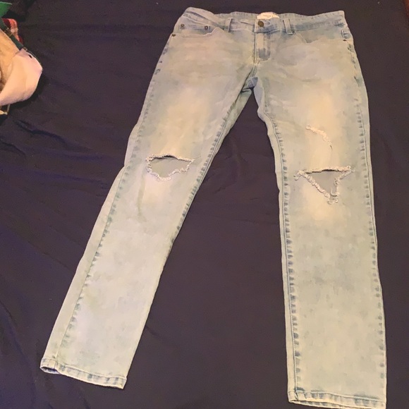 Barely worn. Nice solid jeans, too tight on me. - Picture 1 of 1